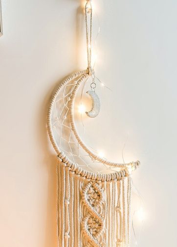 CRESCENT LUNA MACRAMÉ DREAMCATCHER