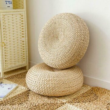 Tatami Straw Pouf